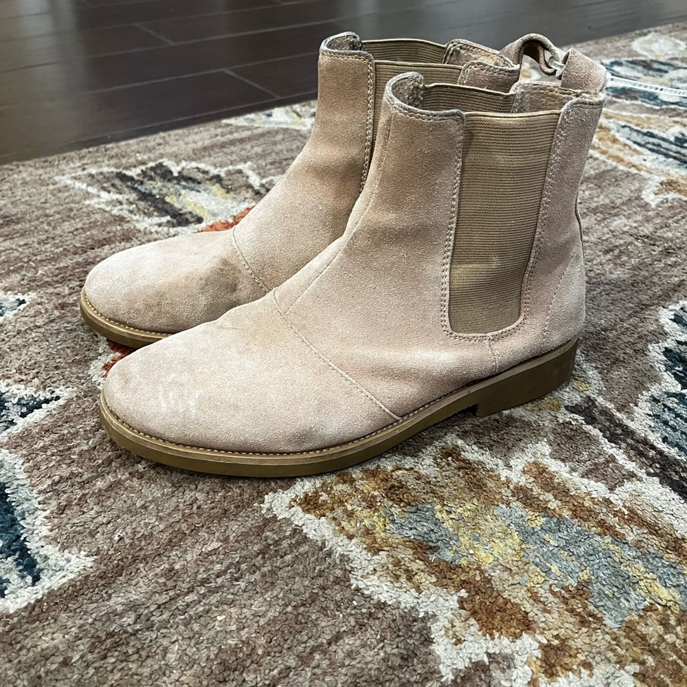Mens suede Chelsea boots size 9